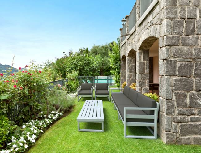 Комплект пластиковой мебели Mykonos XL серебристый, темно-серый